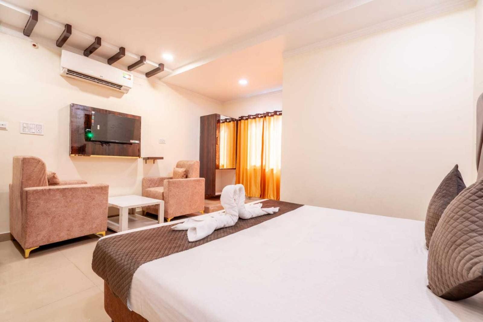 Oyo Surya Teja Residency Hotel Khammam Exterior foto